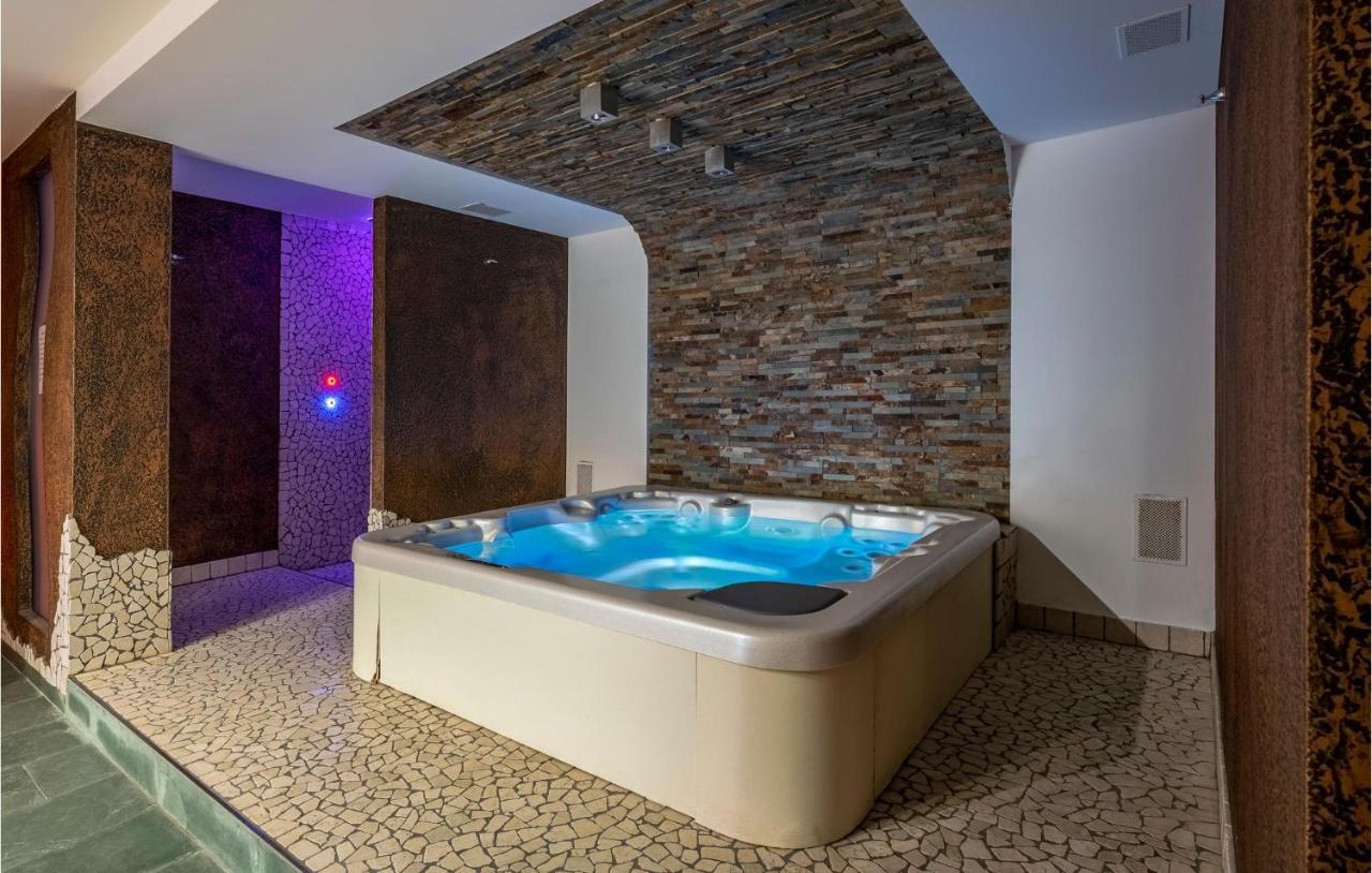 Gorgeous Home In Magliolo-Finale Ligure Экстерьер фото